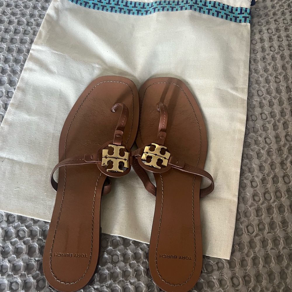 Tory Burch mini miller sandal. Brown and gold.